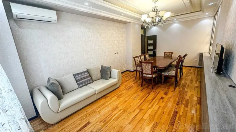 Kirayə verilir 3 otaqlı Mənzil Yeni tikili 110 m² Həzi Aslanov m.