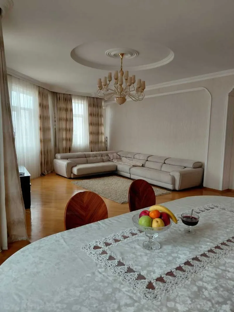 Satılır 3 otaqlı Mənzil Yeni tikili 152 m² Xətai m.