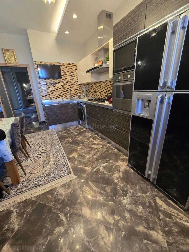 Satılır 3 otaqlı Mənzil Yeni tikili 150 m² 8 Noyabr m. - şəkil 4