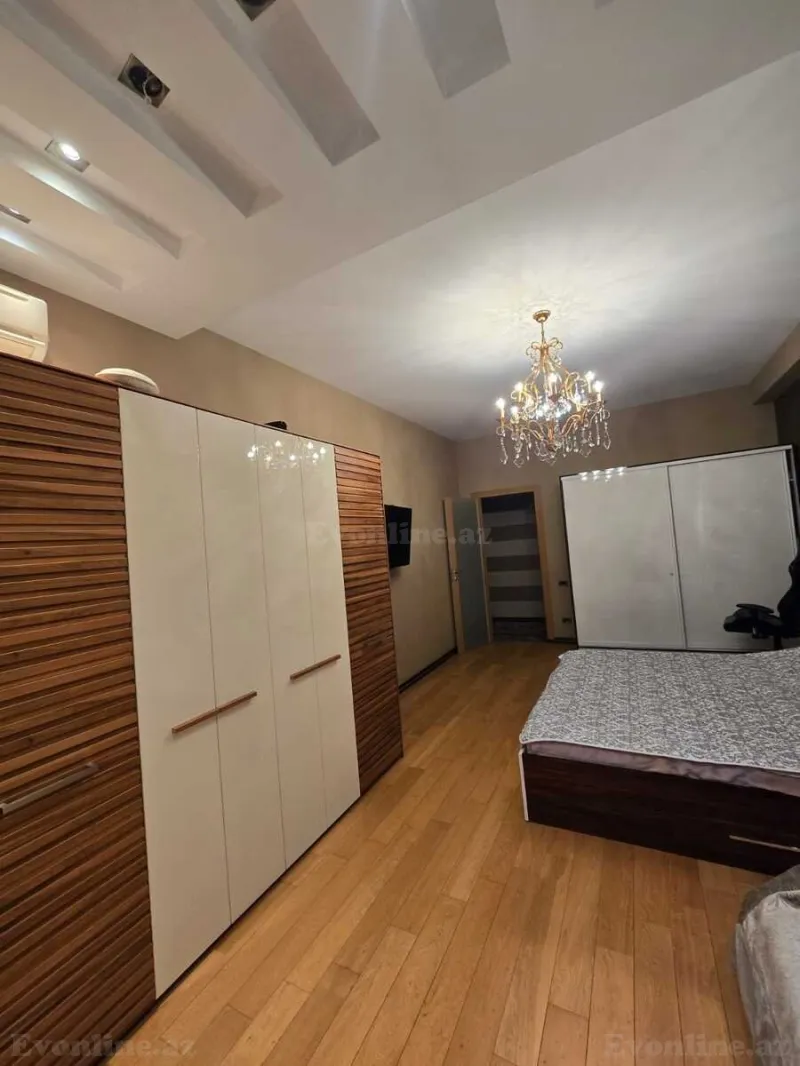 Satılır 3 otaqlı Mənzil Yeni tikili 150 m² 8 Noyabr m. - şəkil 13