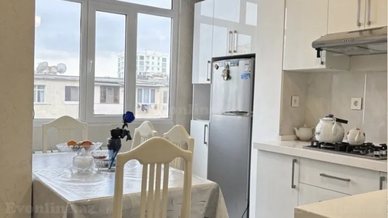 Satılır 2 otaqlı Mənzil Köhnə tikili 65 m² 7-ci mikrorayon - şəkil 5