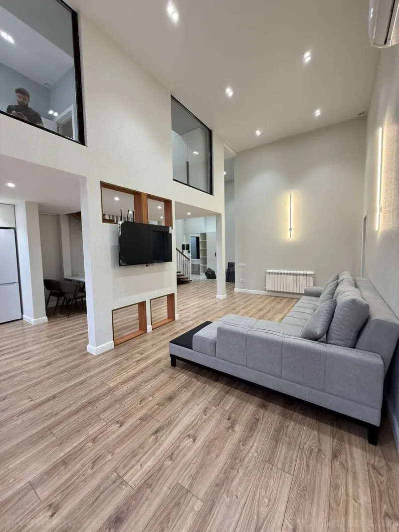 Kirayə verilir 3 otaqlı Mənzil Yeni tikili 100 m² Nəsimi r.