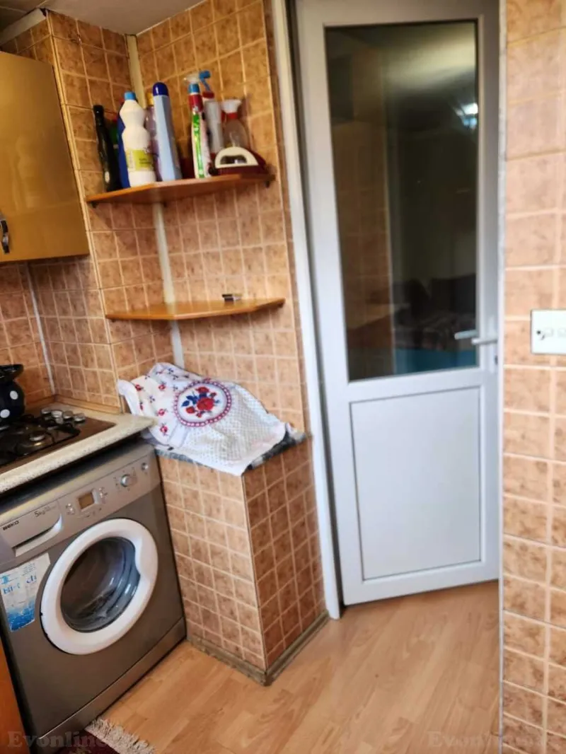 Kirayə verilir 1 otaqlı Mənzil Köhnə tikili 25 m² Qara Qarayev m. - şəkil 3