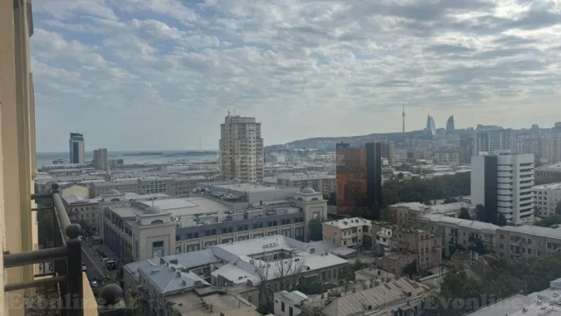Satılır 3 otaqlı Mənzil Yeni tikili 100 m² 28 May m. - şəkil 3