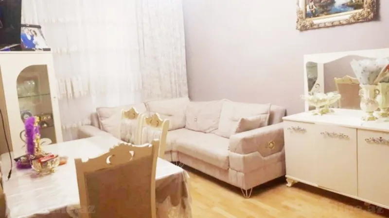 Satılır 3 otaqlı Mənzil Köhnə tikili 75 m² 7-ci mikrorayon