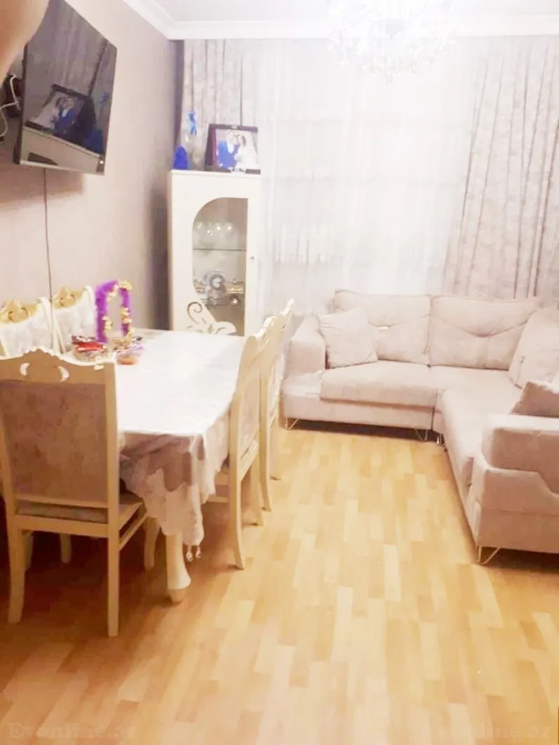 Satılır 3 otaqlı Mənzil Köhnə tikili 75 m² 7-ci mikrorayon - şəkil 2