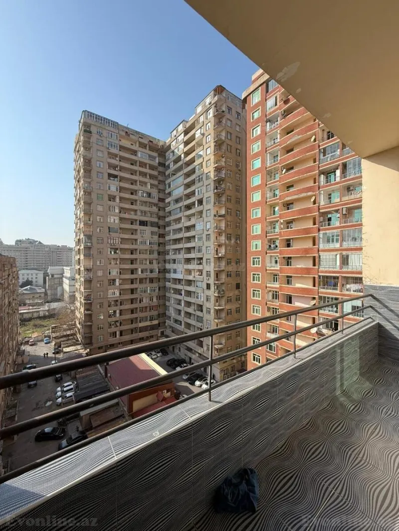 Kirayə verilir 4 otaqlı Mənzil Yeni tikili 240 m² Nəsimi r.