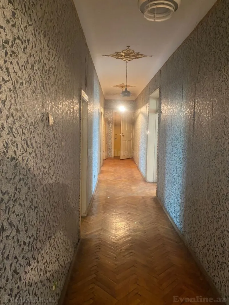 Kirayə verilir 4 otaqlı Mənzil Köhnə tikili 120 m² 28 May m. - şəkil 4