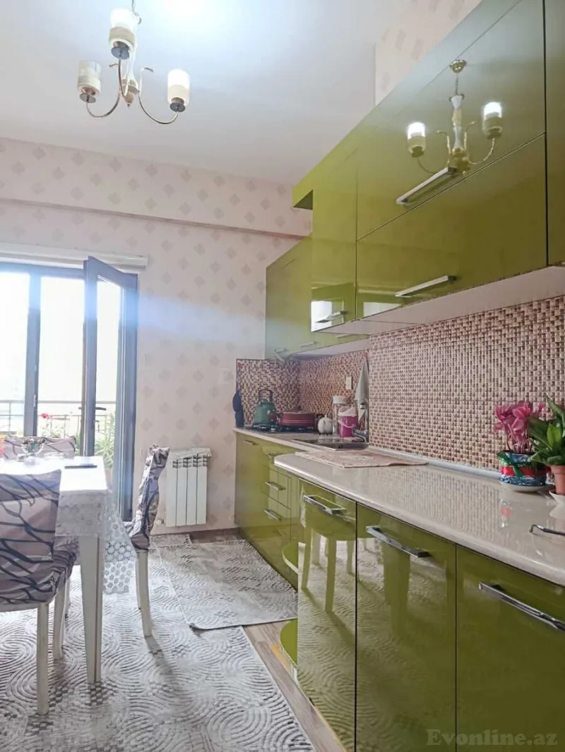 Satılır 2 otaqlı Mənzil Yeni tikili 100 m² 28 May m. - şəkil 13