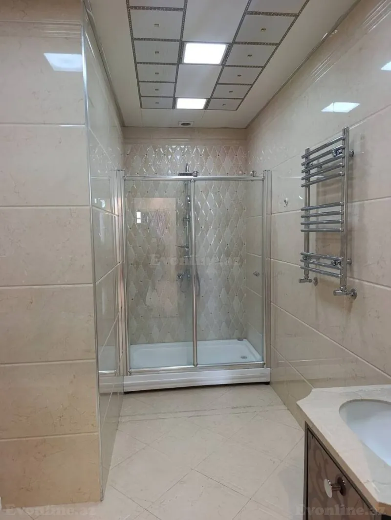 Kirayə verilir 4 otaqlı Mənzil Yeni tikili 140 m² Xətai m. - şəkil 10