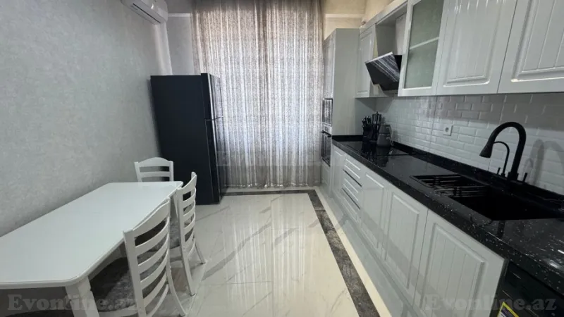 Kirayə verilir 3 otaqlı Mənzil Yeni tikili 130 m² Xətai m. - şəkil 6