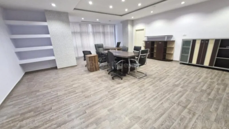 Kirayə verilir Ofis 285 m² Nəsimi r. - şəkil 9