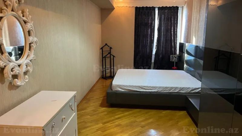 Kirayə verilir 4 otaqlı Mənzil Yeni tikili 135 m² Xətai r. - şəkil 8