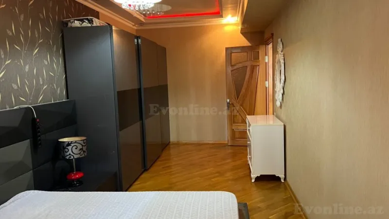 Kirayə verilir 4 otaqlı Mənzil Yeni tikili 135 m² Xətai r. - şəkil 9