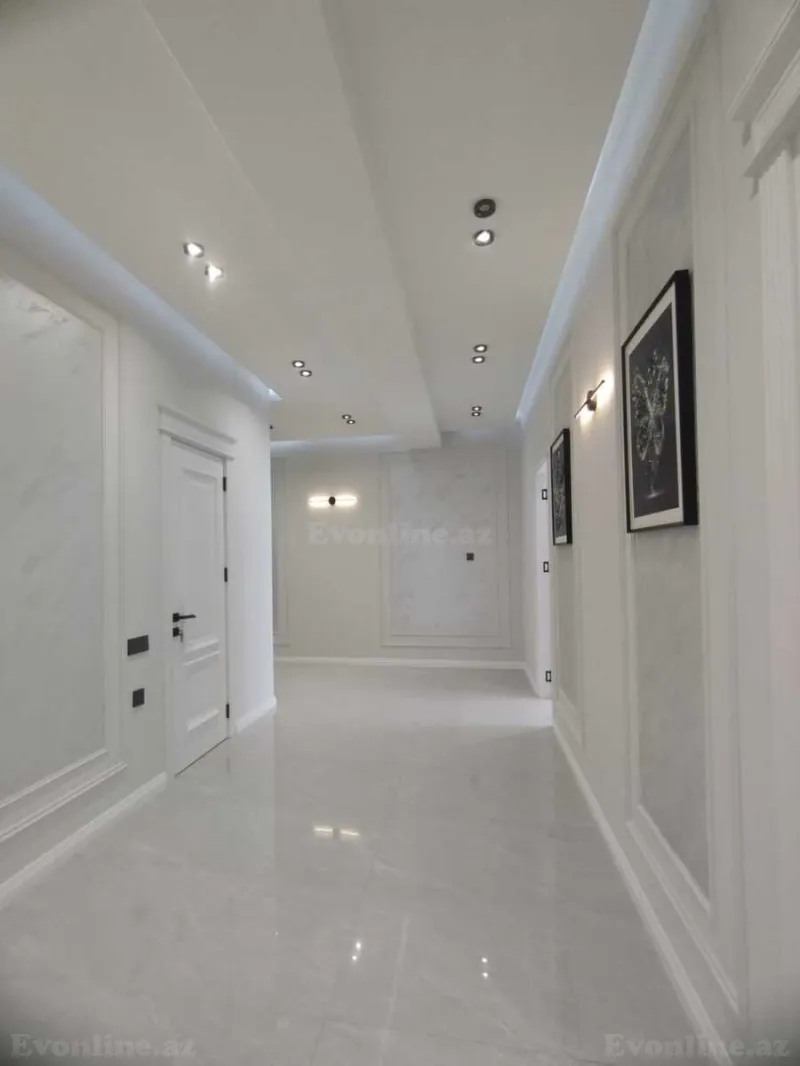 Satılır 3 otaqlı Mənzil Yeni tikili 132 m² 28 May m. - şəkil 2