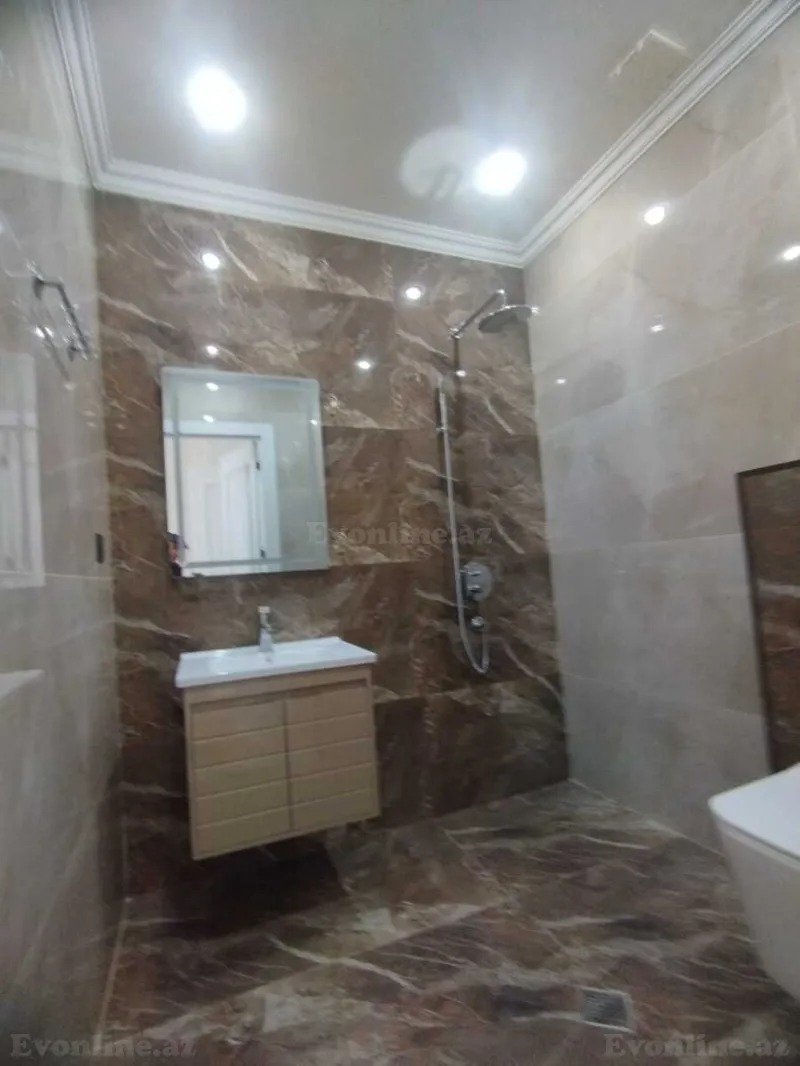 Satılır 3 otaqlı Mənzil Yeni tikili 132 m² 28 May m. - şəkil 17