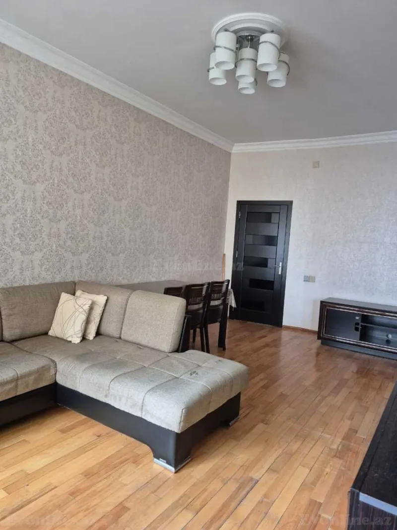 Kirayə verilir 2 otaqlı Mənzil Yeni tikili 80 m² 8 Noyabr m.