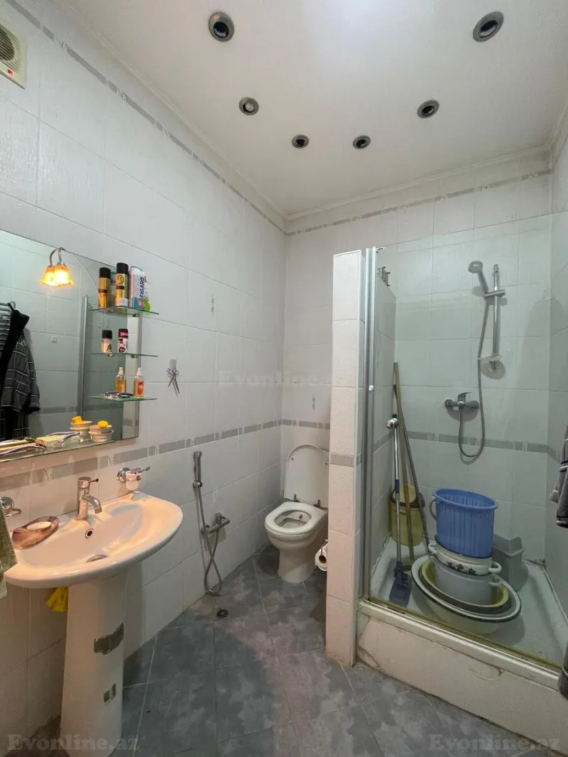 Satılır 4 otaqlı Mənzil Yeni tikili 180 m² Elmlər Akademiyası m. - şəkil 11