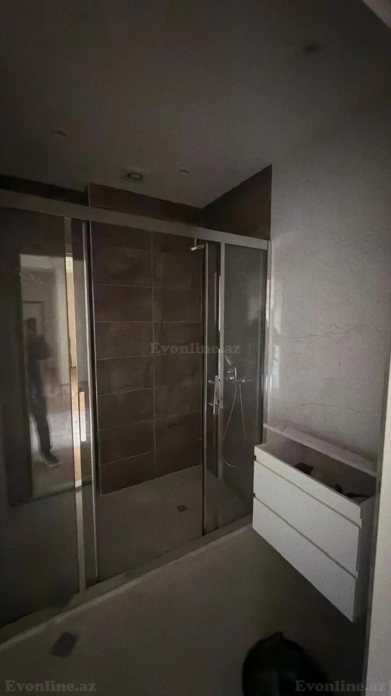 Satılır 3 otaqlı Mənzil Yeni tikili 116 m² Qara Qarayev m. - şəkil 24