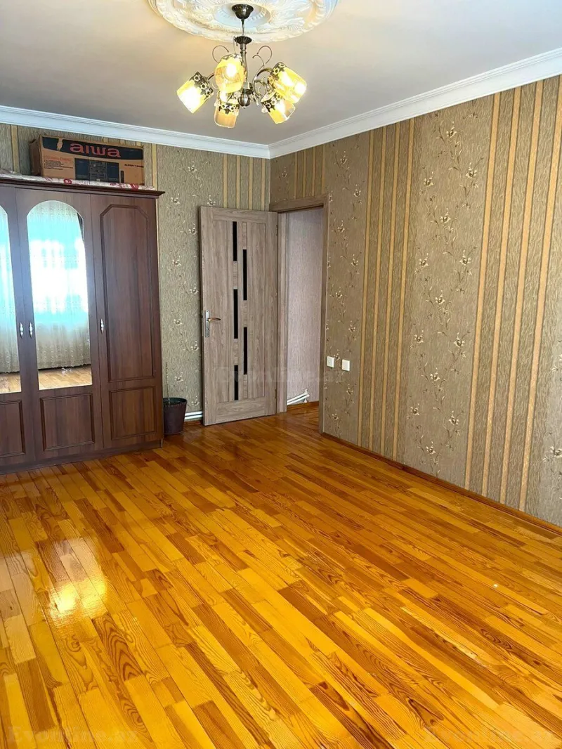 Satılır 4 otaqlı Mənzil Yeni tikili 110 m² Xalqlar Dostluğu m. - şəkil 3