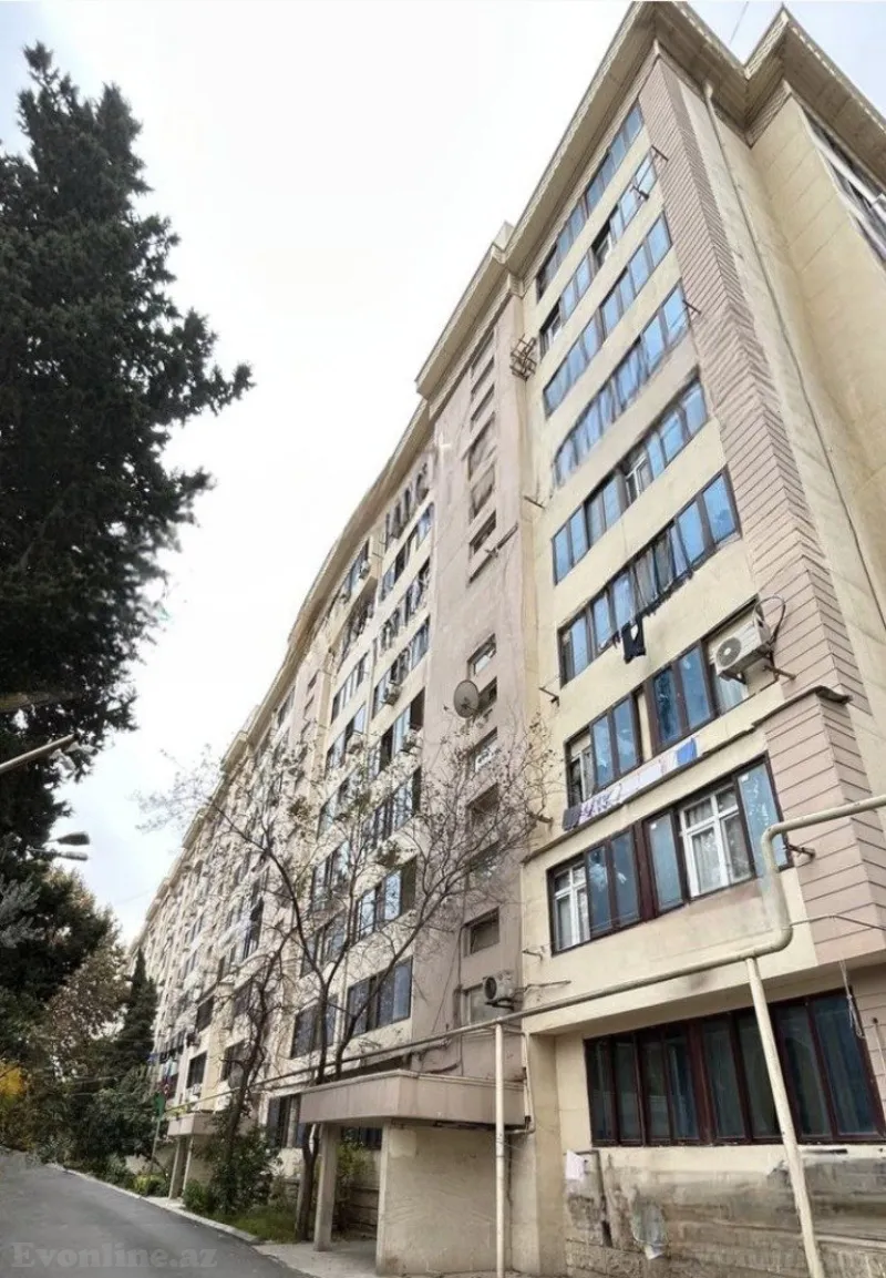 2 otaqlı Mənzil 65 m² 8-ci mikrorayon Satılır