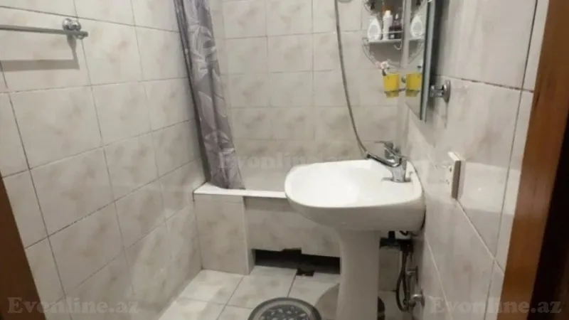 Satılır 2 otaqlı Mənzil Köhnə tikili 65 m² 8-ci mikrorayon - şəkil 19