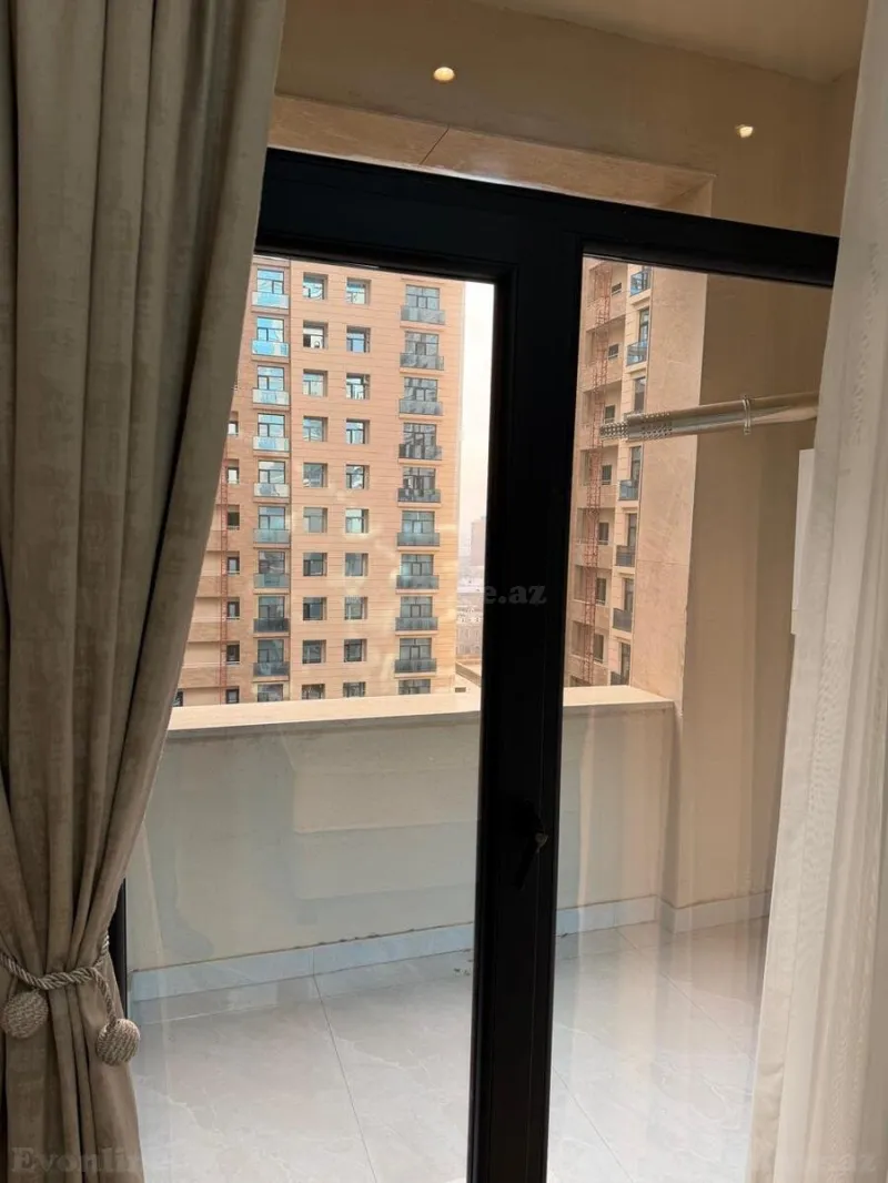 Satılır 2 otaqlı Mənzil Yeni tikili 91 m² 28 May m. - şəkil 13