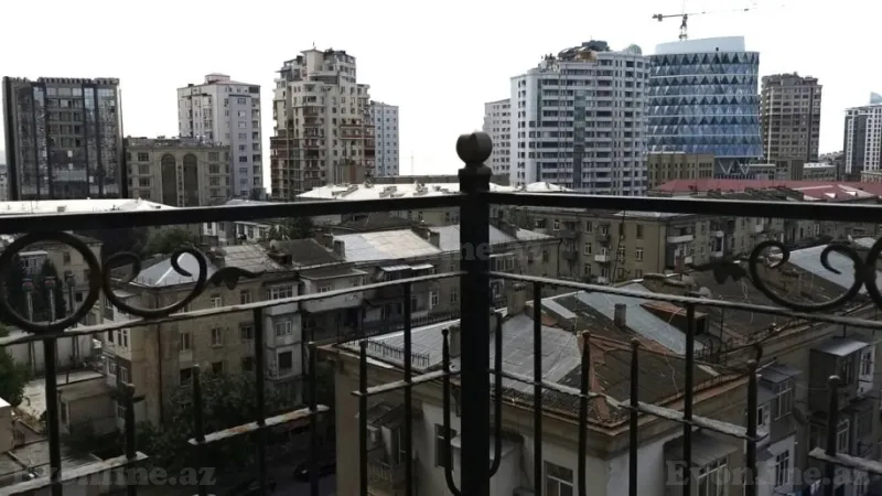 Satılır 4 otaqlı Mənzil Yeni tikili 170 m² Elmlər Akademiyası m. - şəkil 12