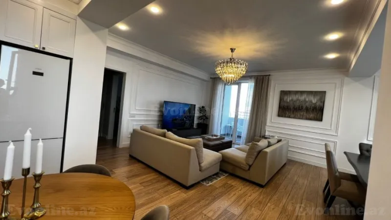 Satılır 3 otaqlı Mənzil Yeni tikili 130 m² Səbail r. - şəkil 8