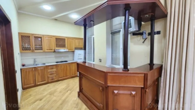 Kirayə verilir 3 otaqlı Mənzil Köhnə tikili 90 m² Sahil m. - şəkil 5