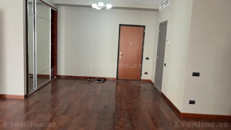 Satılır 3 otaqlı Mənzil Yeni tikili 217 m² Nərimanov r. - şəkil 3