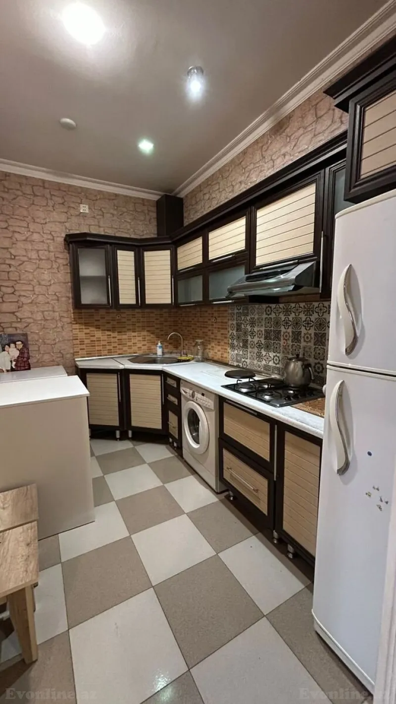 Kirayə verilir 3 otaqlı Mənzil Yeni tikili 90 m² Nərimanov r. - şəkil 13