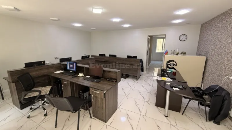 2 otaqlı Ofis 60 m² Elmlər Akademiyası m. Kirayə verilir