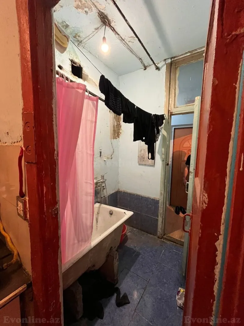 Satılır 2 otaqlı Mənzil Köhnə tikili 43 m² 20 Yanvar m. - şəkil 2