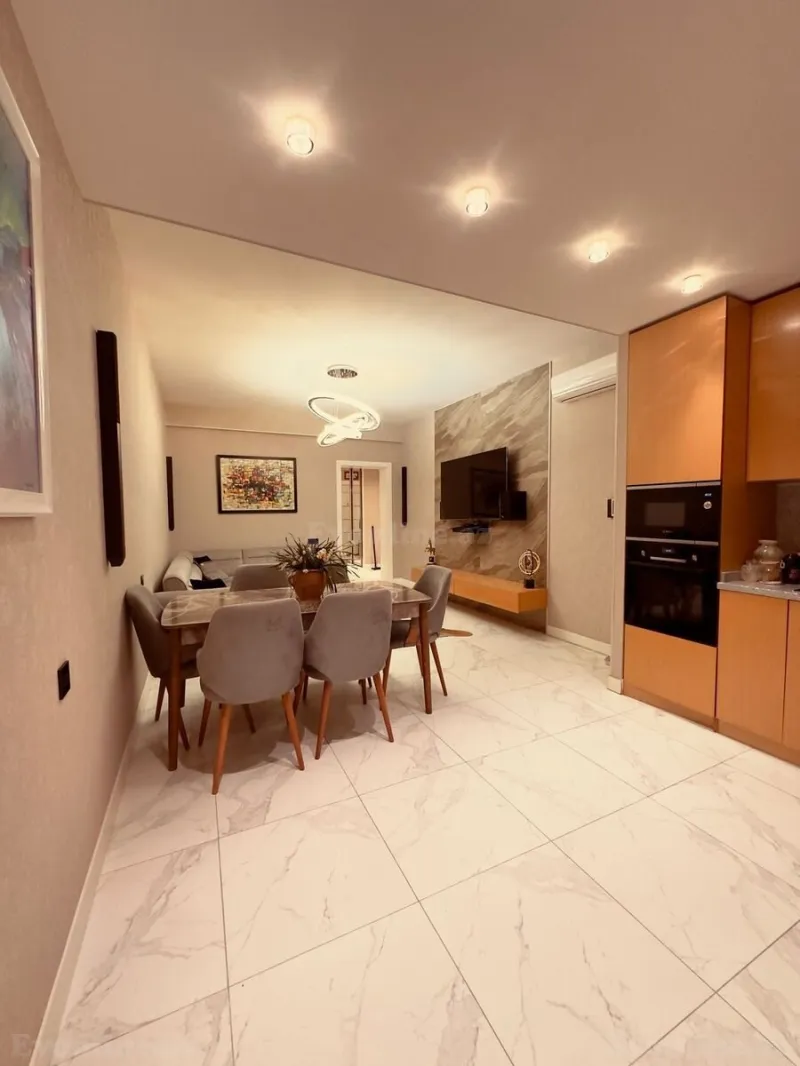 Satılır 3 otaqlı Mənzil Yeni tikili 103 m² İnşaatçılar m. - şəkil 7