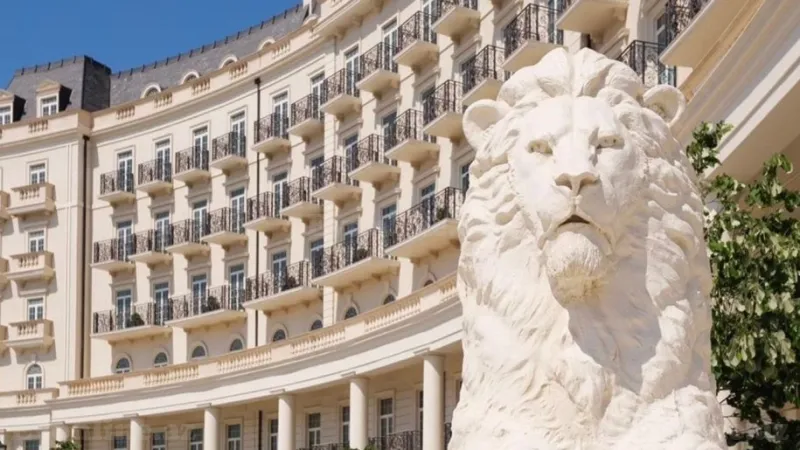 Satılır 4 otaqlı Mənzil Yeni tikili 145 m² Xətai r. - şəkil 2