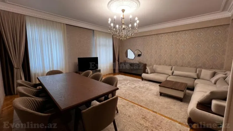 4 otaqlı Mənzil 157 m² Azadlıq prospekti m. Satılır