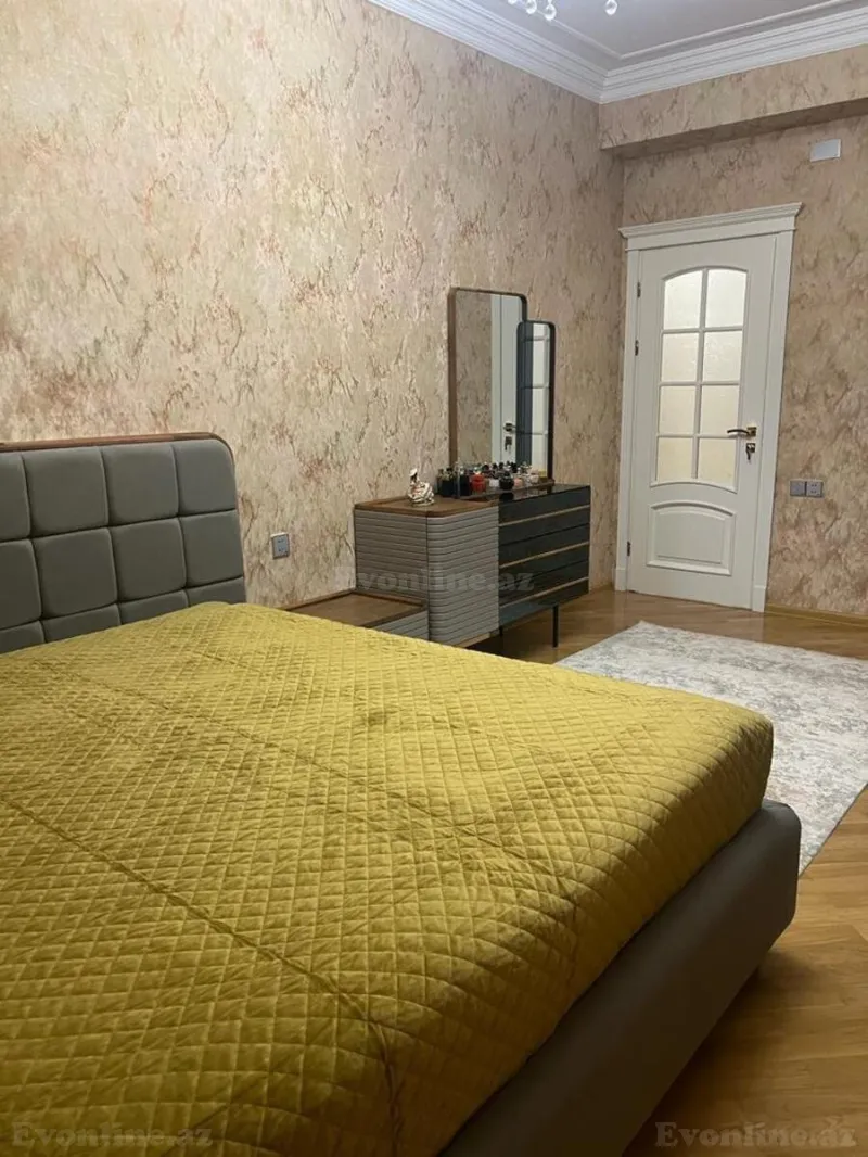 Satılır 4 otaqlı Mənzil Yeni tikili 157 m² Azadlıq prospekti m. - şəkil 4