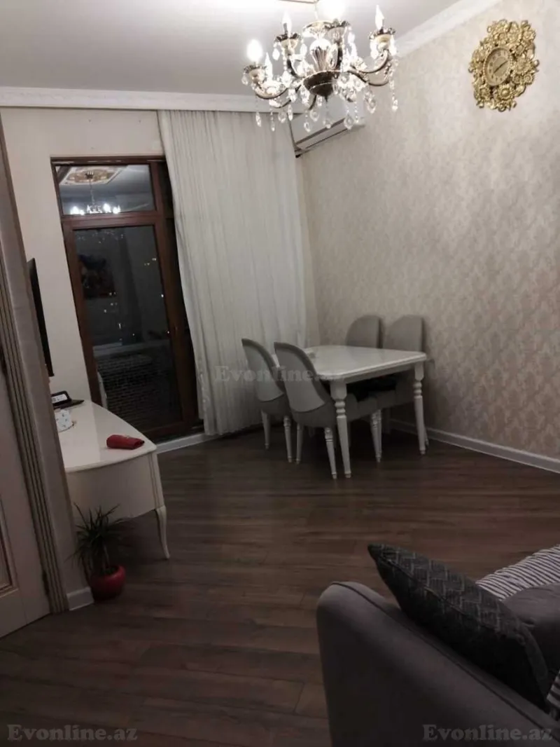 Kirayə verilir 2 otaqlı Mənzil Yeni tikili 70 m² 20 Yanvar m.