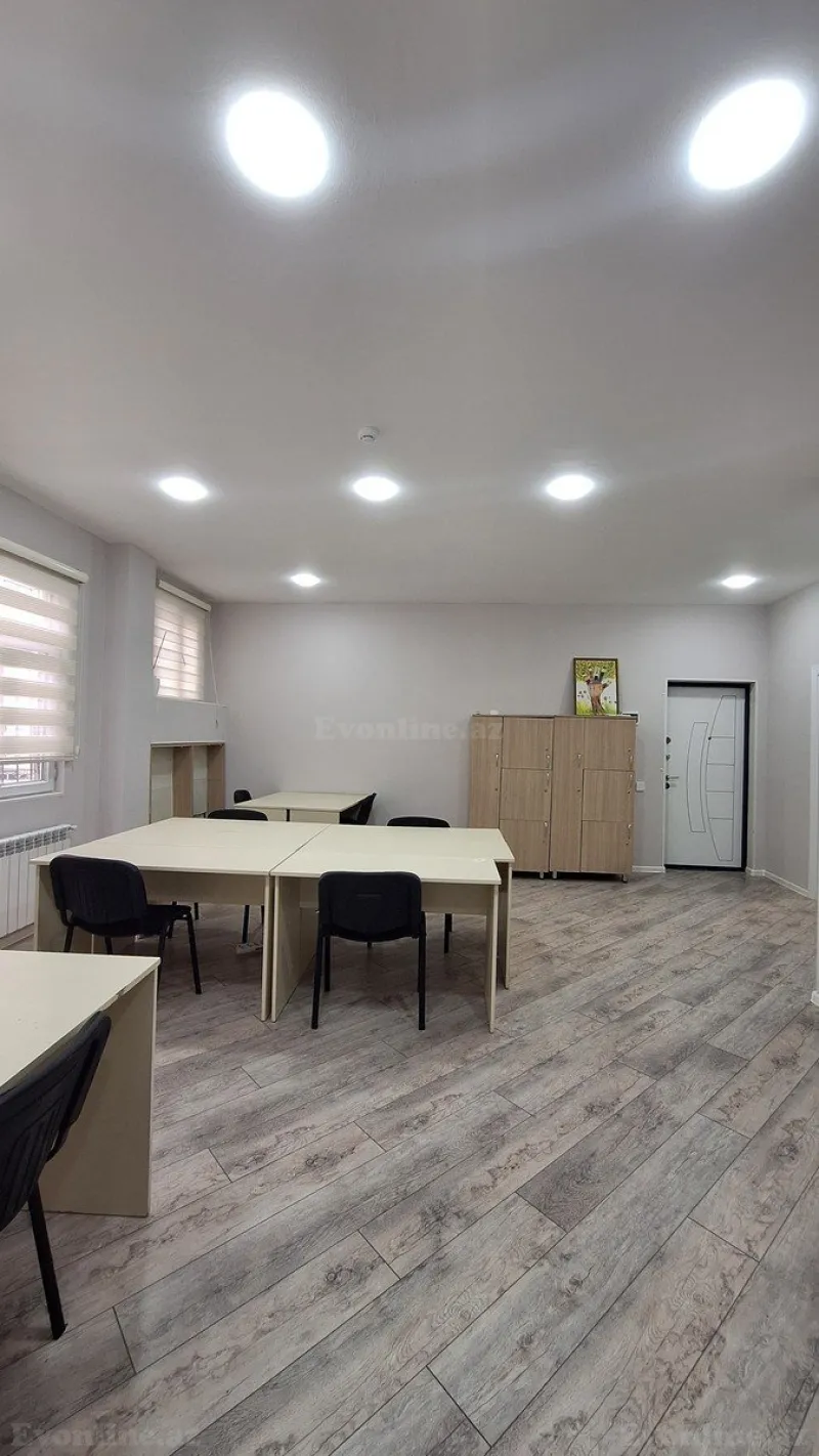 3 otaqlı Ofis 100 m² 9-cu mikrorayon Kirayə verilir
