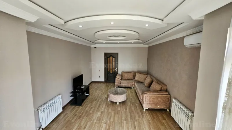 Satılır 3 otaqlı Mənzil Yeni tikili 100 m² 8 Noyabr m.