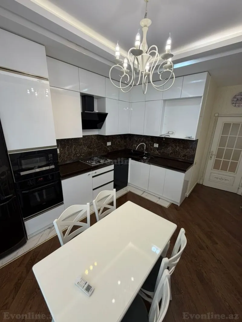 Satılır 3 otaqlı Mənzil Yeni tikili 100 m² 8 Noyabr m. - şəkil 9