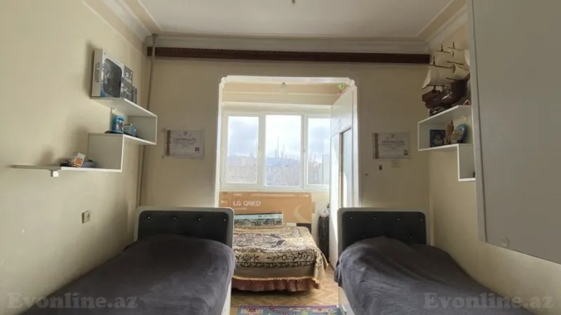 Satılır 3 otaqlı Mənzil Köhnə tikili 75 m² Qaraçuxur - şəkil 3