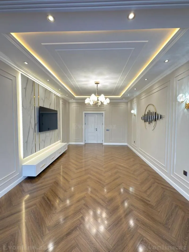 Satılır 3 otaqlı Mənzil Yeni tikili 118 m² 28 May m.