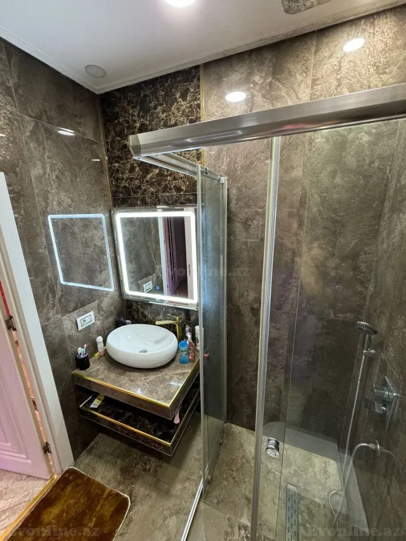 Satılır 2 otaqlı Mənzil Yeni tikili 105 m² Qara Qarayev m. - şəkil 12