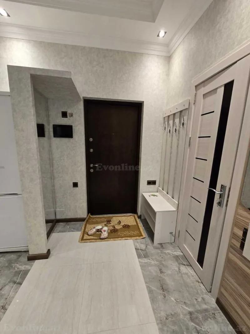 3 otaqlı Mənzil 75 m² Neftçilər m. Kirayə verilir