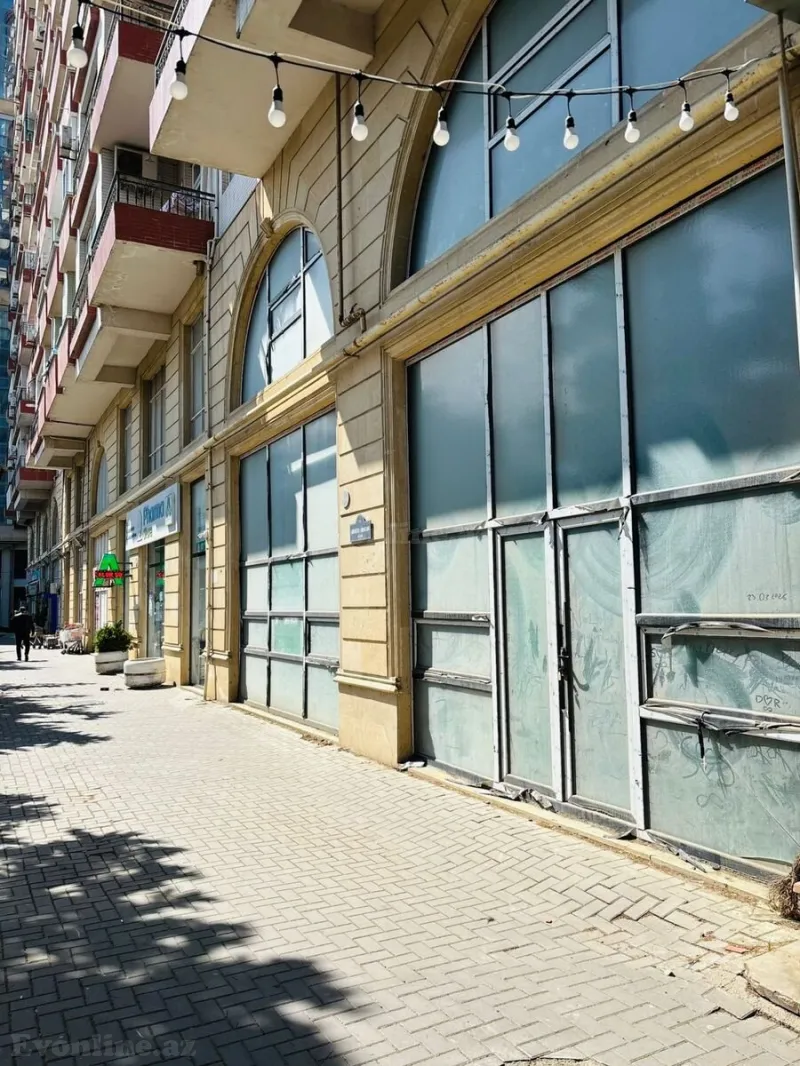 Obyekt 253 m² Badamdar Satılır
