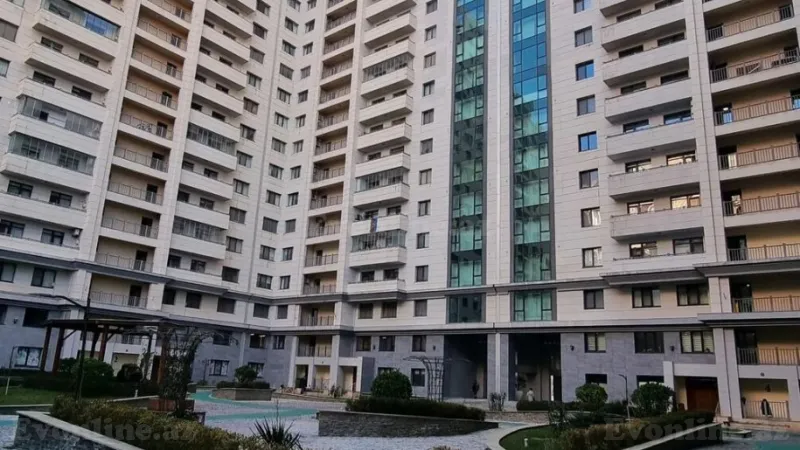 Satılır 3 otaqlı Mənzil Yeni tikili 155 m² Elmlər Akademiyası m. - şəkil 2