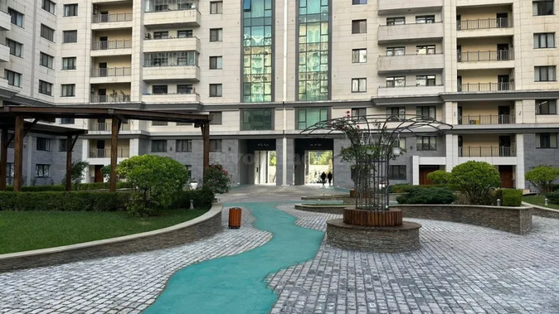 Satılır 3 otaqlı Mənzil Yeni tikili 155 m² Elmlər Akademiyası m. - şəkil 3