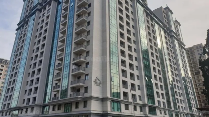 Satılır 3 otaqlı Mənzil Yeni tikili 155 m² Elmlər Akademiyası m. - şəkil 18